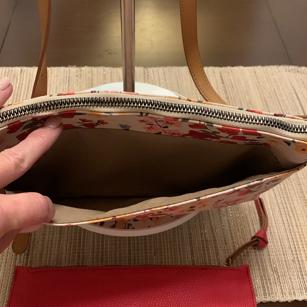 Nanette Lepore Mirabel floral bag w/pouch EUC - Picture 8 of 17